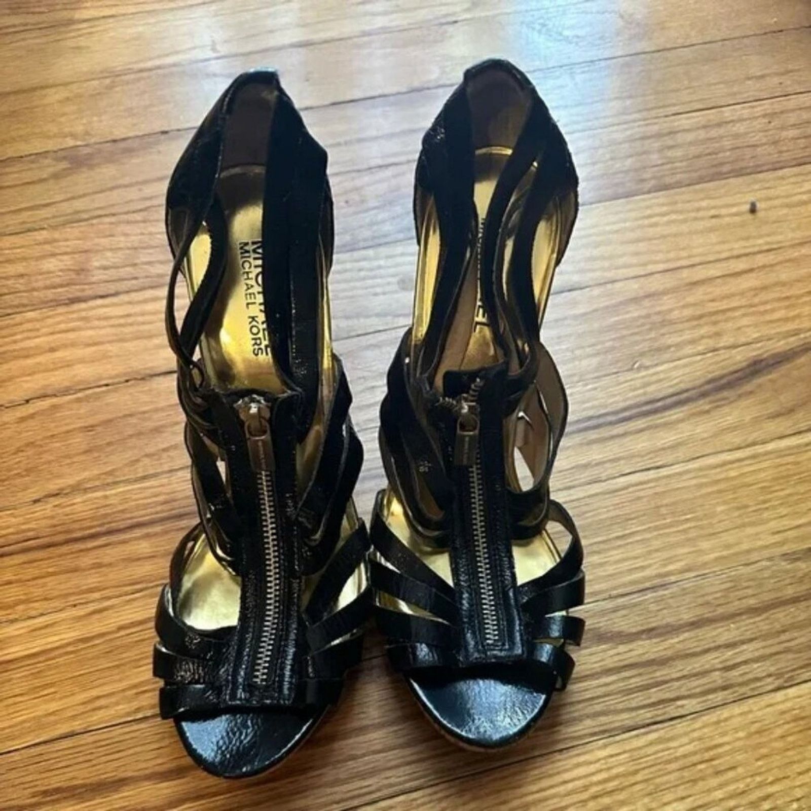 Michael Kors Michael Michael Kors Black Front Zip Heels Sz 8M Size US 8 / IT 38 - 11 Thumbnail