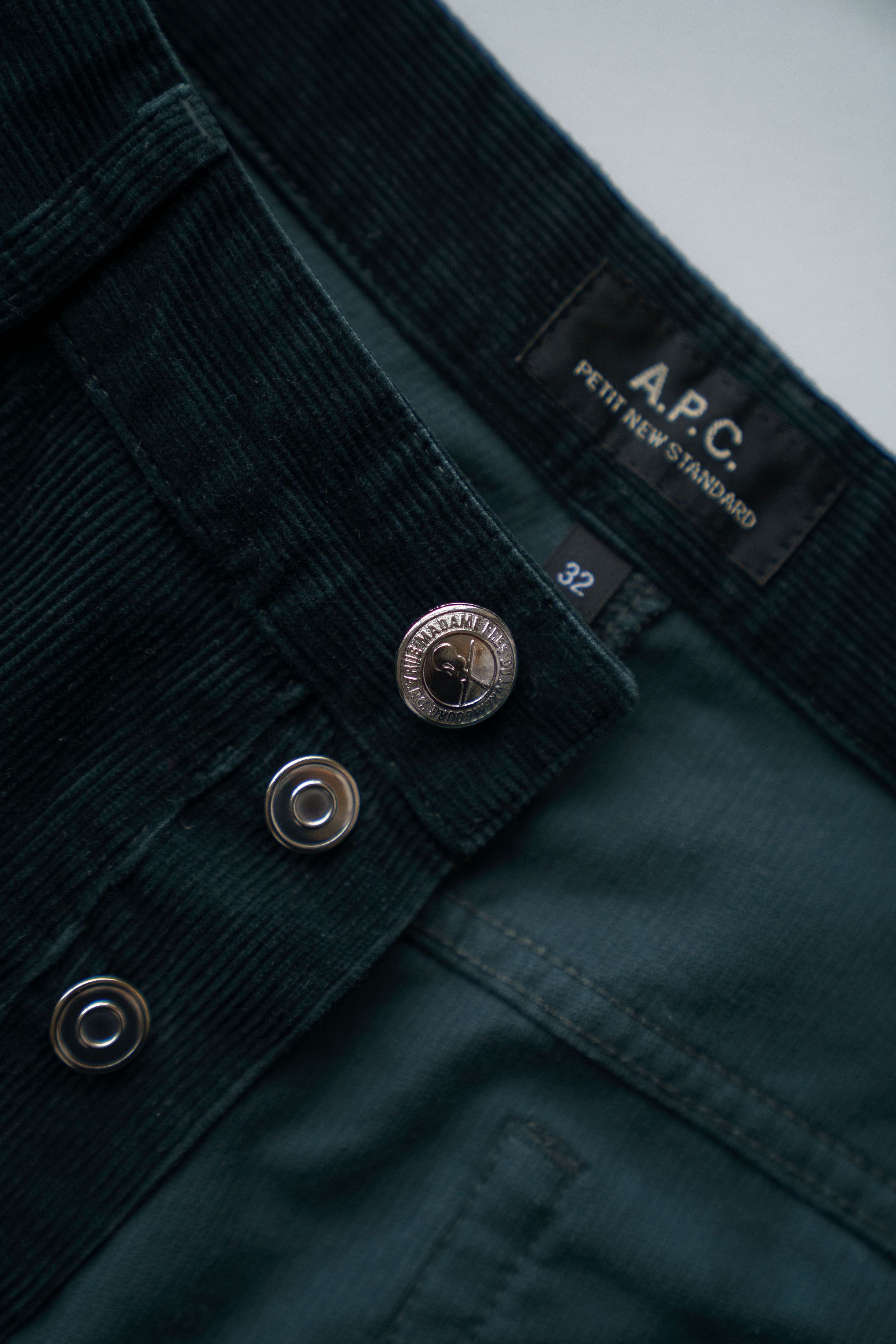 A.P.C. APC PETITE NEW STANDARD Corduroy Pants Size US 32 / EU 48 - 7 Thumbnail