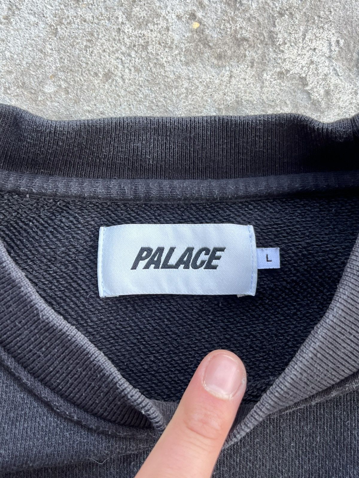 Palace Palace Skateboards Washed Faded Big Logo Sweatshirt Y2K Size US L / EU 52-54 / 3 - 3 Thumbnail