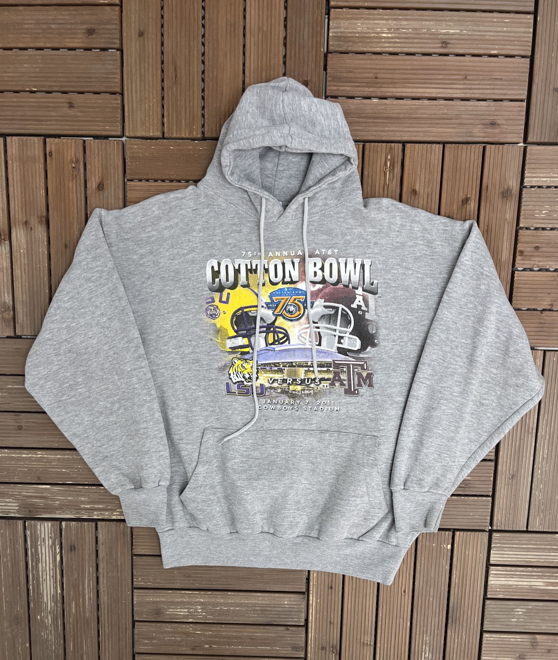Vintage LSU Tigers vs. Texas A&M Aggies Cotton Bowl Vintage Hoodie Size US L / EU 52-54 / 3 - 1 Thumbnail