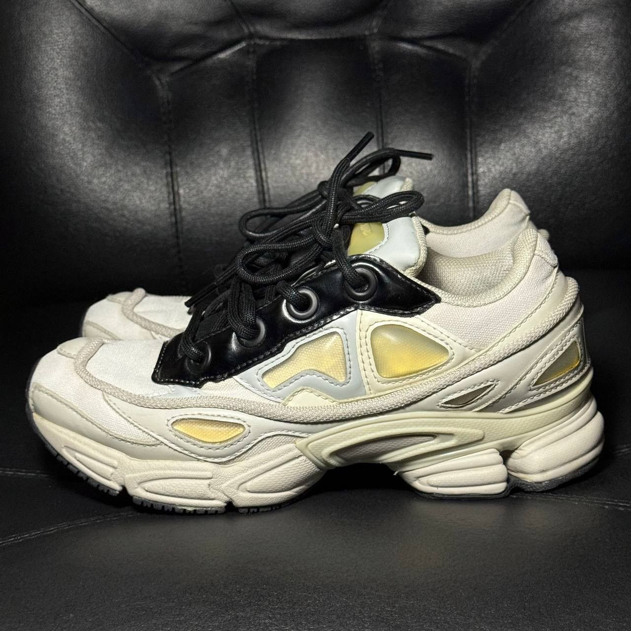 Adidas × Raf Simons Adidas Raf Simons Ozweego cream white Size US 6 / IT 36 - 3 Thumbnail