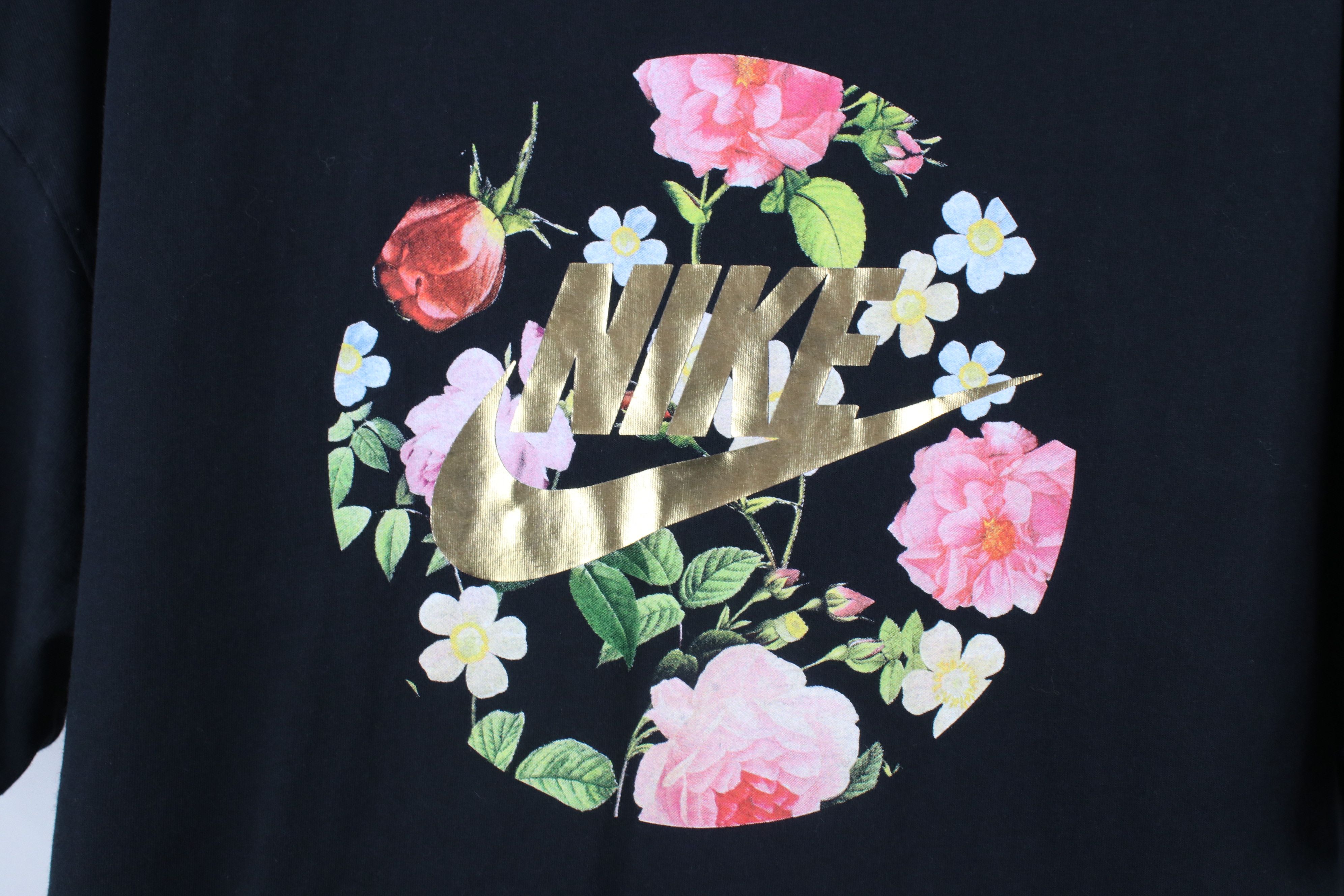 Nike × Vintage Nike Spell Out Big Logo Floral Flower Short Sleeve T-Shirt Size US S / EU 44-46 / 1 - 4 Thumbnail