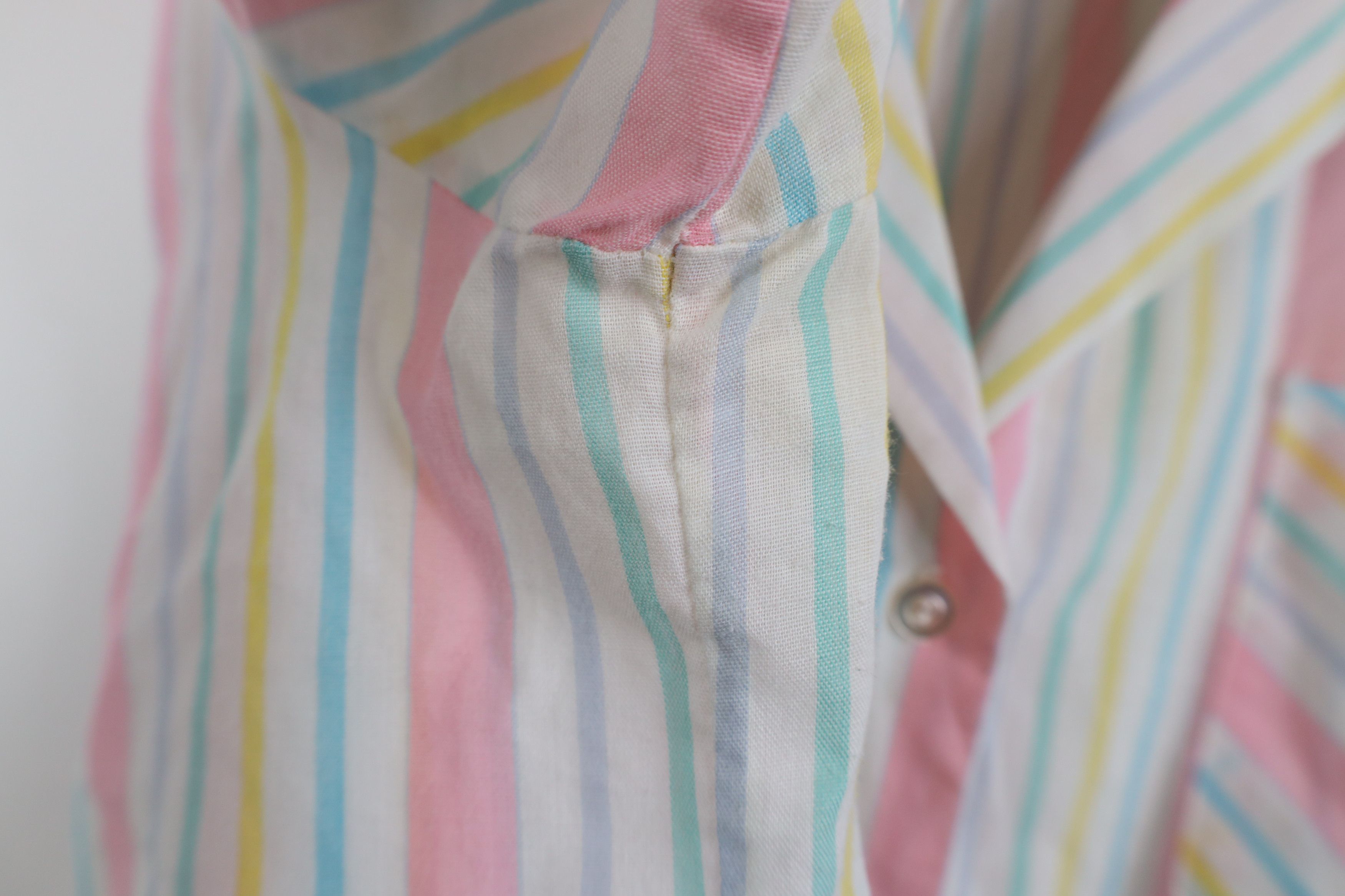 Vintage Vintage 70s 80s Streetwear Rainbow Striped Button Shirt Size S / US 4 / IT 40 - 9 Thumbnail