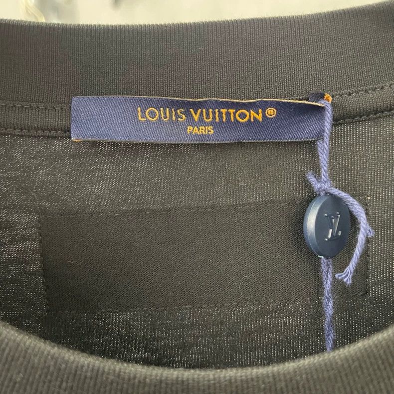 Louis Vuitton LOUIS VUITTON Rainbow logo printed long sleeve T-shirt 2504 Size US XXL / EU 58 / 5 - 3 Thumbnail