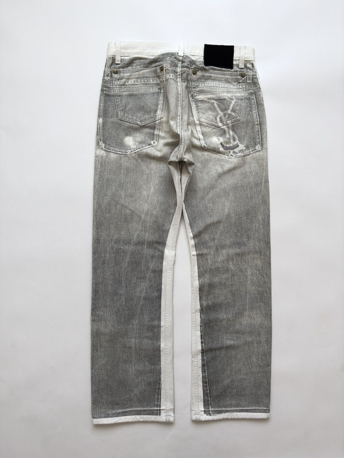 Yves Saint Laurent 2009 Yves Saint Laurent Trompe-l'œil Distressed Jeans Size US 30 / EU 46 - 4 Thumbnail