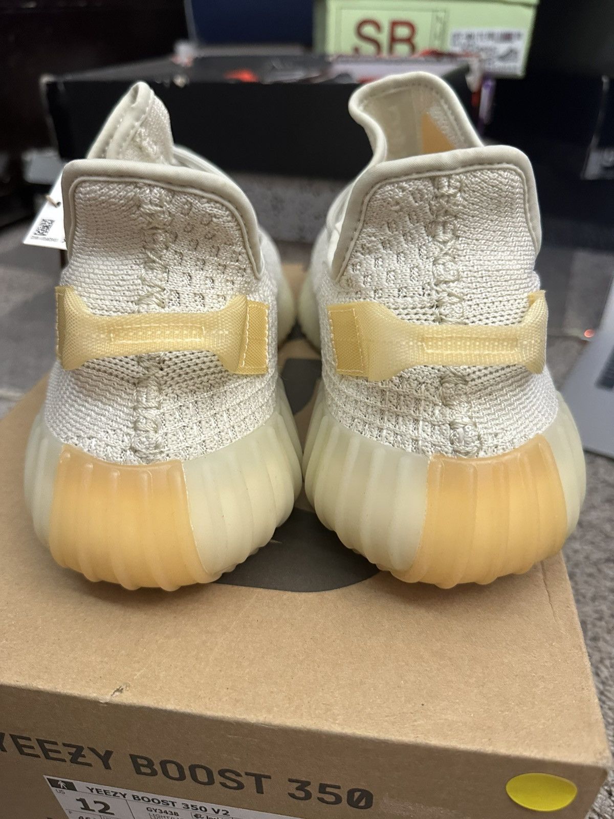 Yeezy Adidas yeezy 350 light - size 12 Size US 12 / EU 45 - 4 Thumbnail