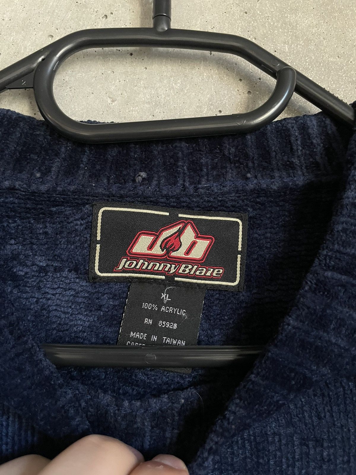 Japanese Brand Crazy Vintage 90s Y2K Johnny Blaze NYC Velour Sweater Size US XL / EU 56 / 4 - 9 Thumbnail