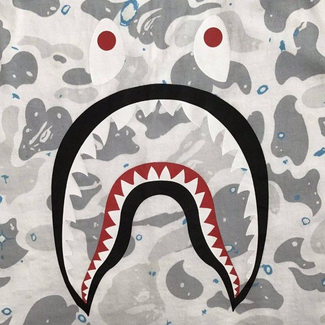 Bape 💫Glow in the dark💫 Space camo shark T-shirt a bathing ape Size US XXL / EU 58 / 5 - 4 Thumbnail