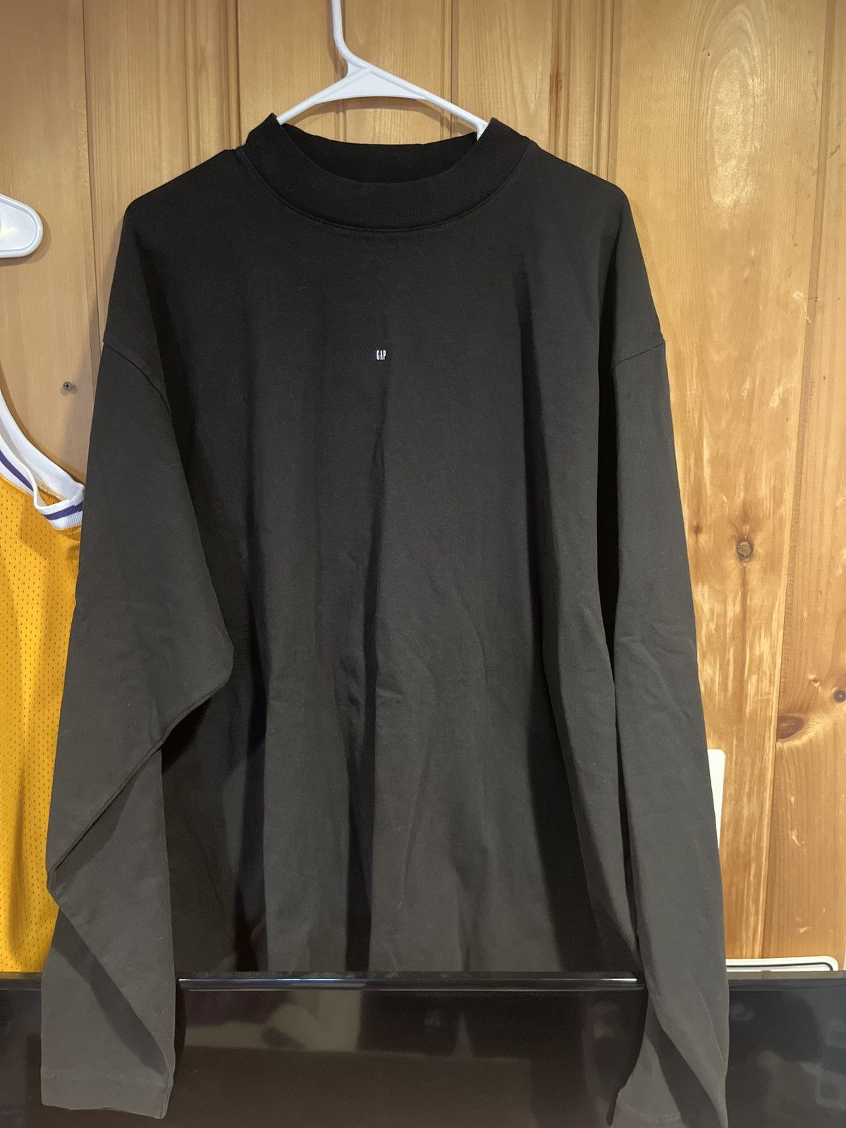 Gap × Yeezy Long Sleeve Logo Tee Size US M / EU 48-50 / 2 - 1 Thumbnail