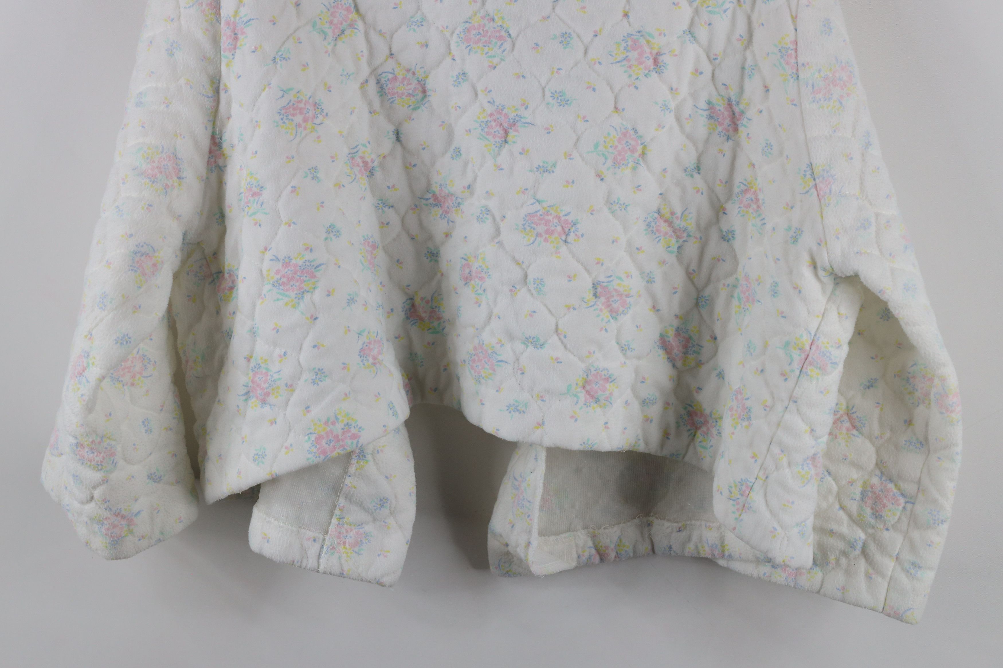 Vintage Vintage 50s 60s Quilted Lace Flower Sleep Cape Jacket USA Size XL / US 12-14 / IT 48-50 - 12 Thumbnail