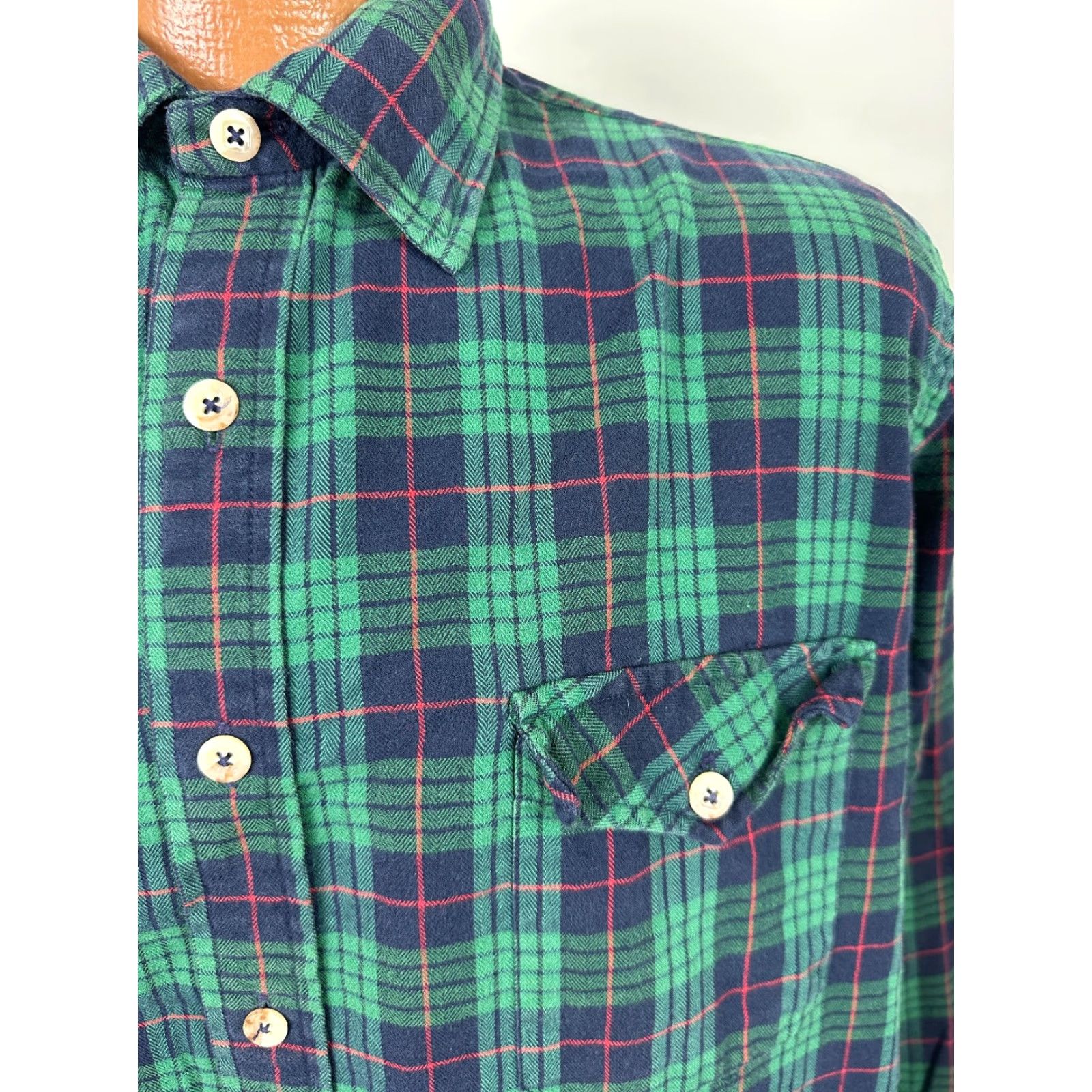 Vintage VINTAGE LL Bean Shirt Men L Plaid Button-Up Cotton Midweight Green 80s/90s Grunge Outdoor Workwear Mens Size US L / EU 52-54 / 3 - 5 Thumbnail