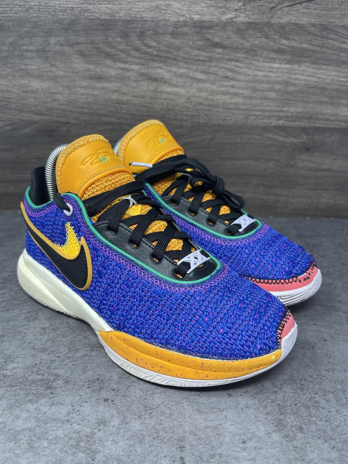 Nike Nike Lebron 20 Shoes Kids Size 4Y GS Size US 5 / EU 37 - 4 Thumbnail