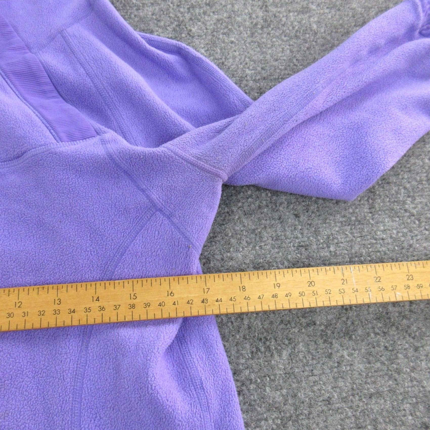 Lululemon Lululemon Hoodie Womens Small Purple Fleece Pullover Thumbholes Quilted Sleeve Size S / US 4 / IT 40 - 5 Thumbnail