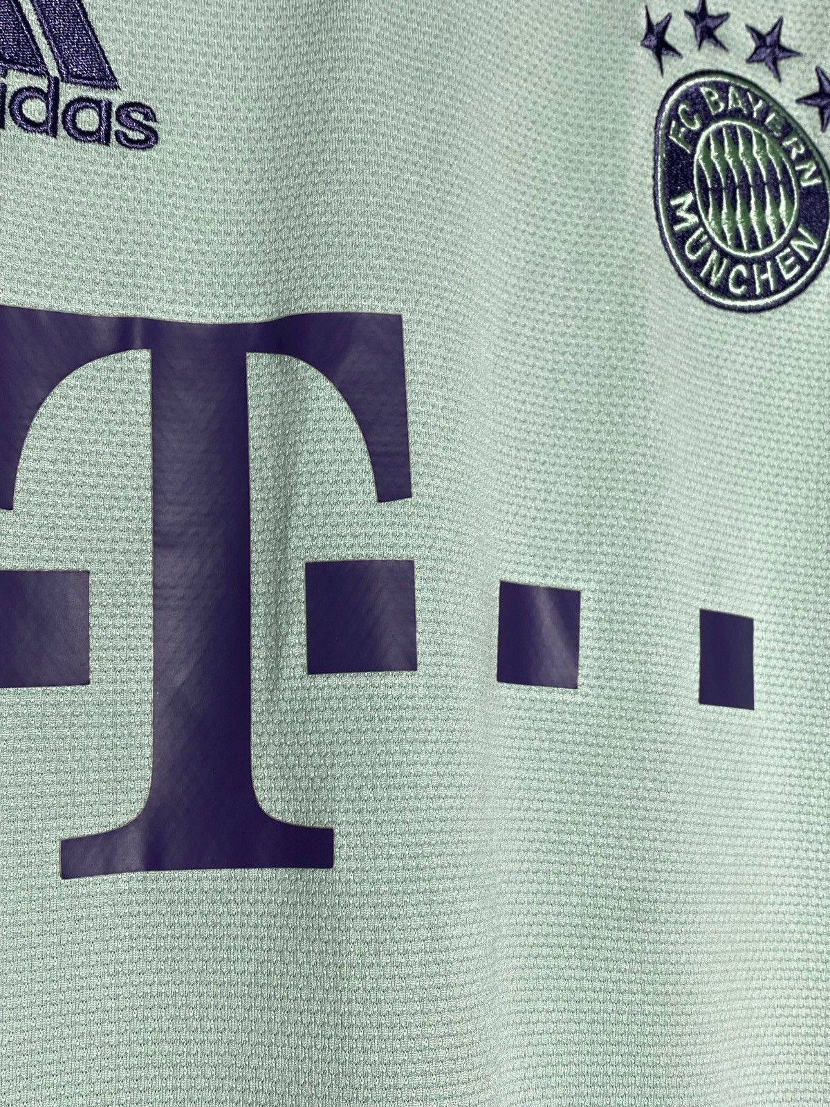 Adidas Adidas FC Bayern Munchen 2018/19 Away Football Shirt Size US S / EU 44-46 / 1 - 7 Thumbnail