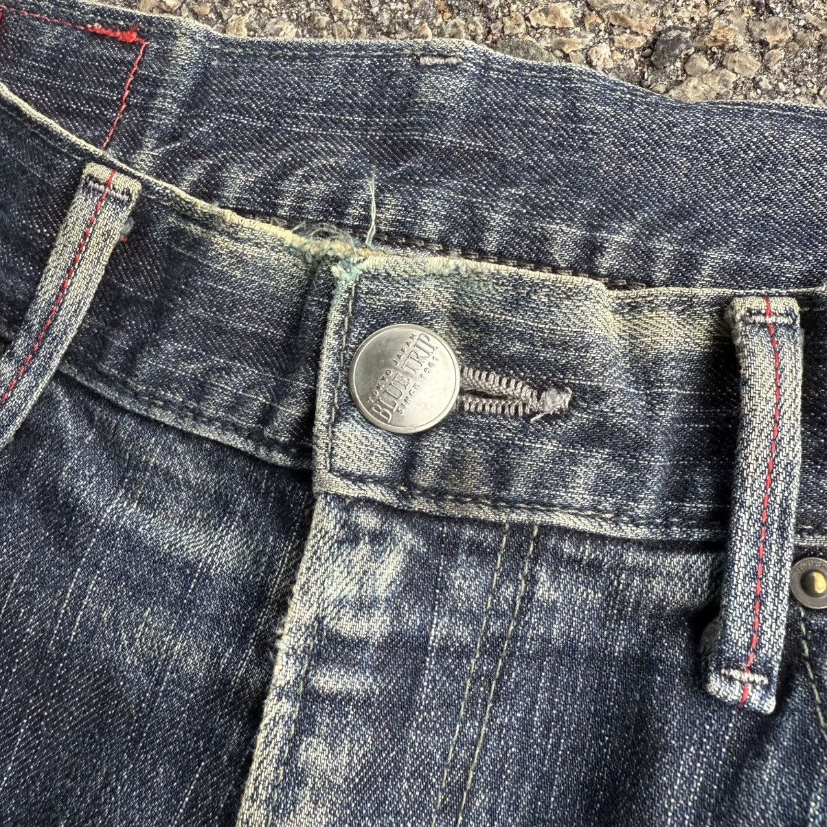 Edwin VINTAGE EDWIN BLUE TRIP FADED RIPPEP JEAN DENIM PANTS Size US 32 / EU 48 - 6 Thumbnail