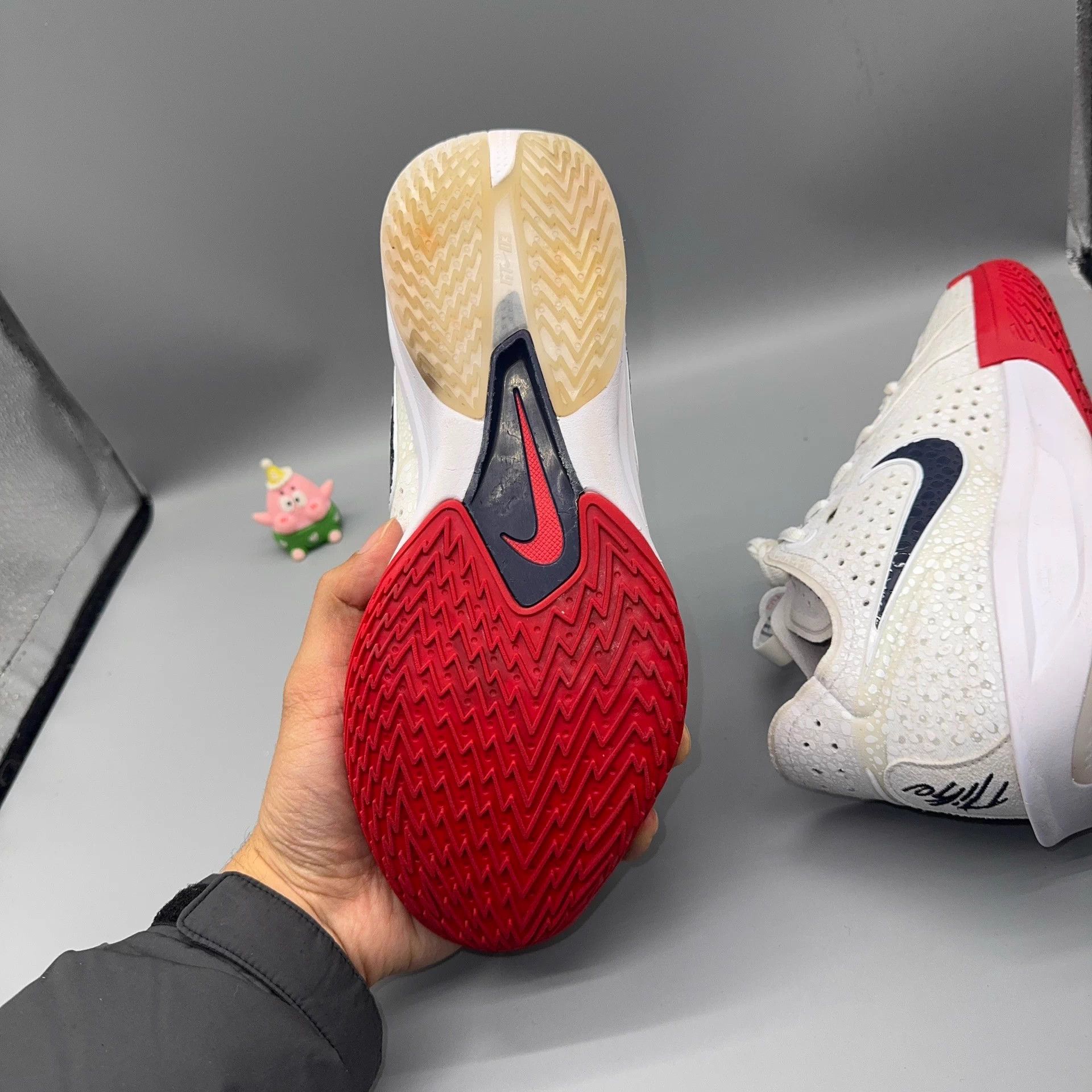 Nike Nike GT Cut 3 Gray Red Black 41 Like New Size US 8 / EU 41 - 7 Thumbnail