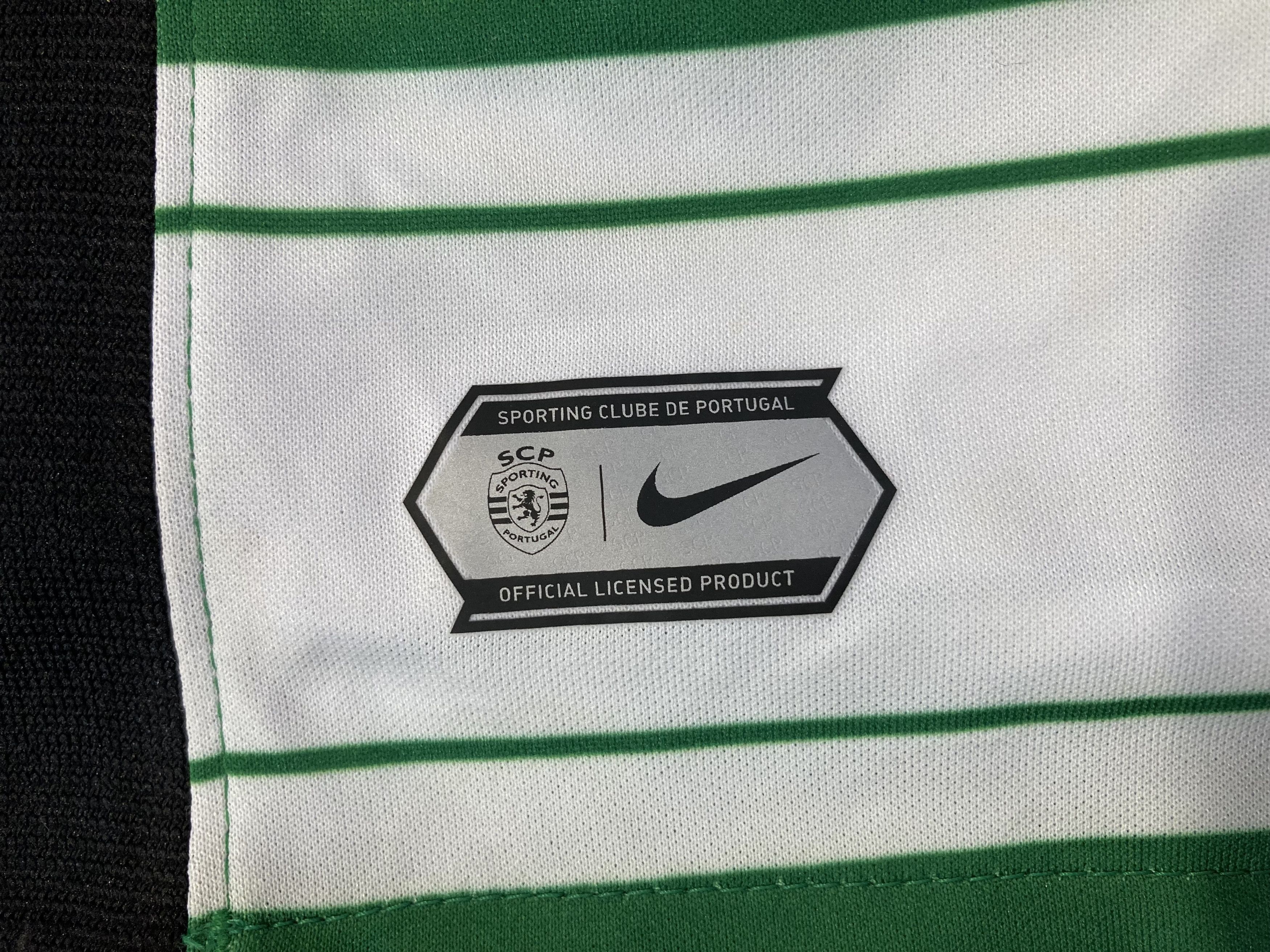 Nike Sporting Lisbon CP Nike 2022/23 Home Football Soccer Jersey Size US XL / EU 56 / 4 - 6 Thumbnail