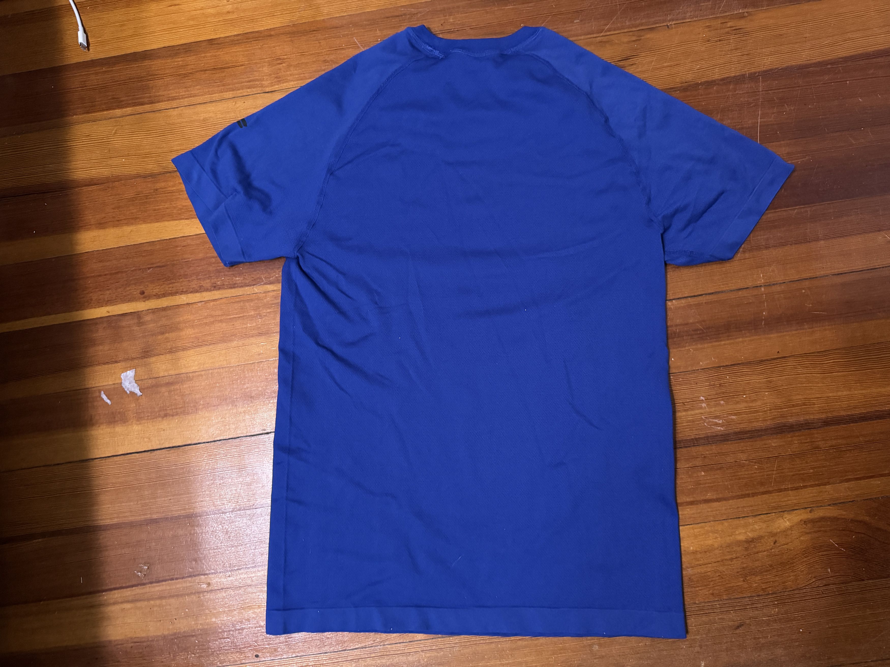 Fabletics Fabletics Men Small - The Training Day Tee Shirt Carbon Blue Size US S / EU 44-46 / 1 - 5 Thumbnail