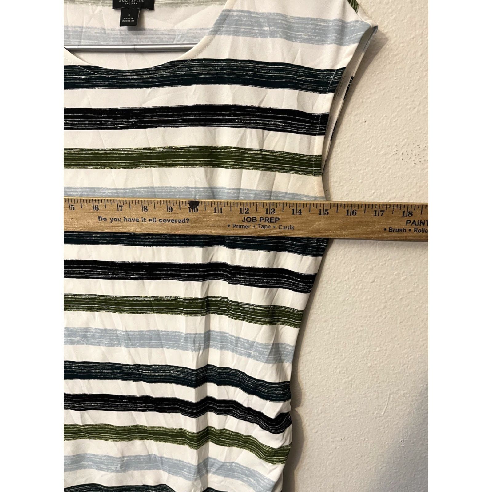 Ann Taylor Ann Taylor Women's Blouse Sleeveless Striped Round Neck Multicolor Polyester Rayon Classic Casual Sz S EUC Size S / US 4 / IT 40 - 4 Thumbnail