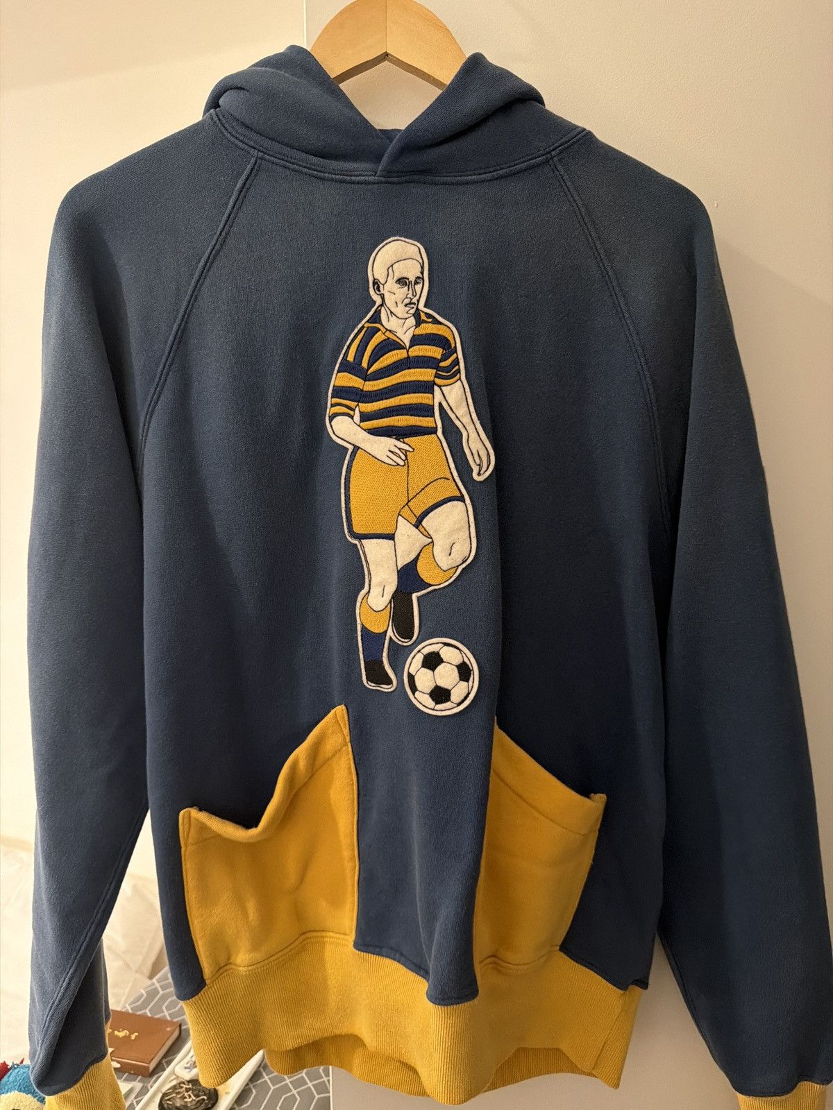 Samuel Zelig Samuel Zelig Football Patch Hoodie Made in USA Size S Size US S / EU 44-46 / 1 - 1 Thumbnail