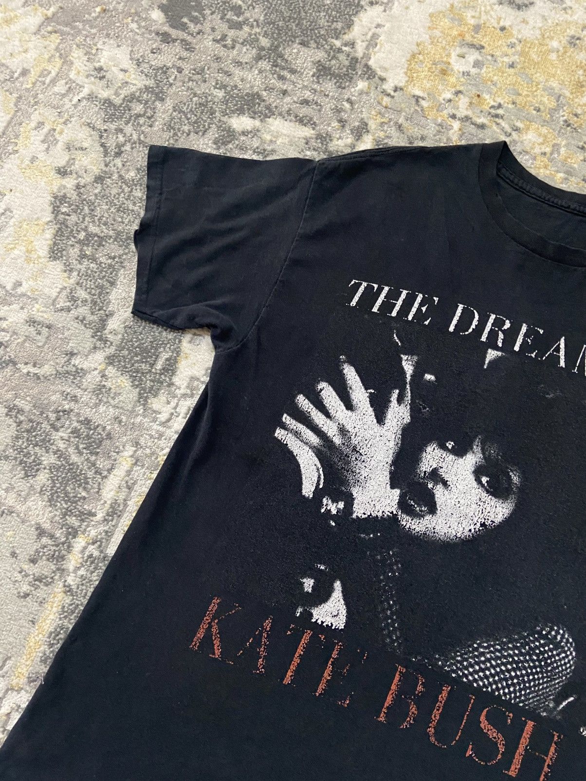 Vintage THE DREAMING KATE BUSH VINTAGE ART TEE Size US L / EU 52-54 / 3 - 2 Thumbnail