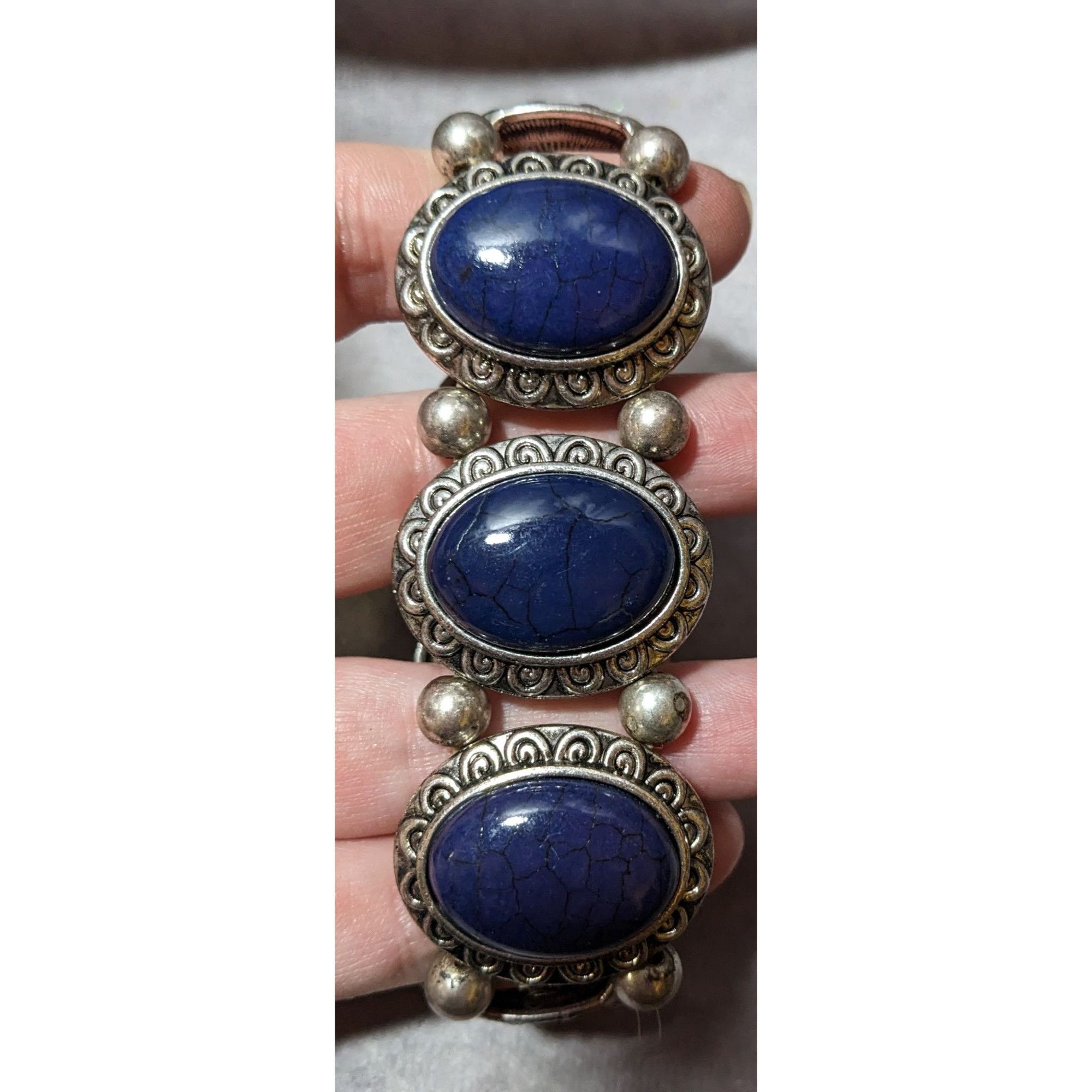 Other Silver Tone And Blue Cabochon Vintage Style Stretch Bracelet Size ONE SIZE - 8 Thumbnail