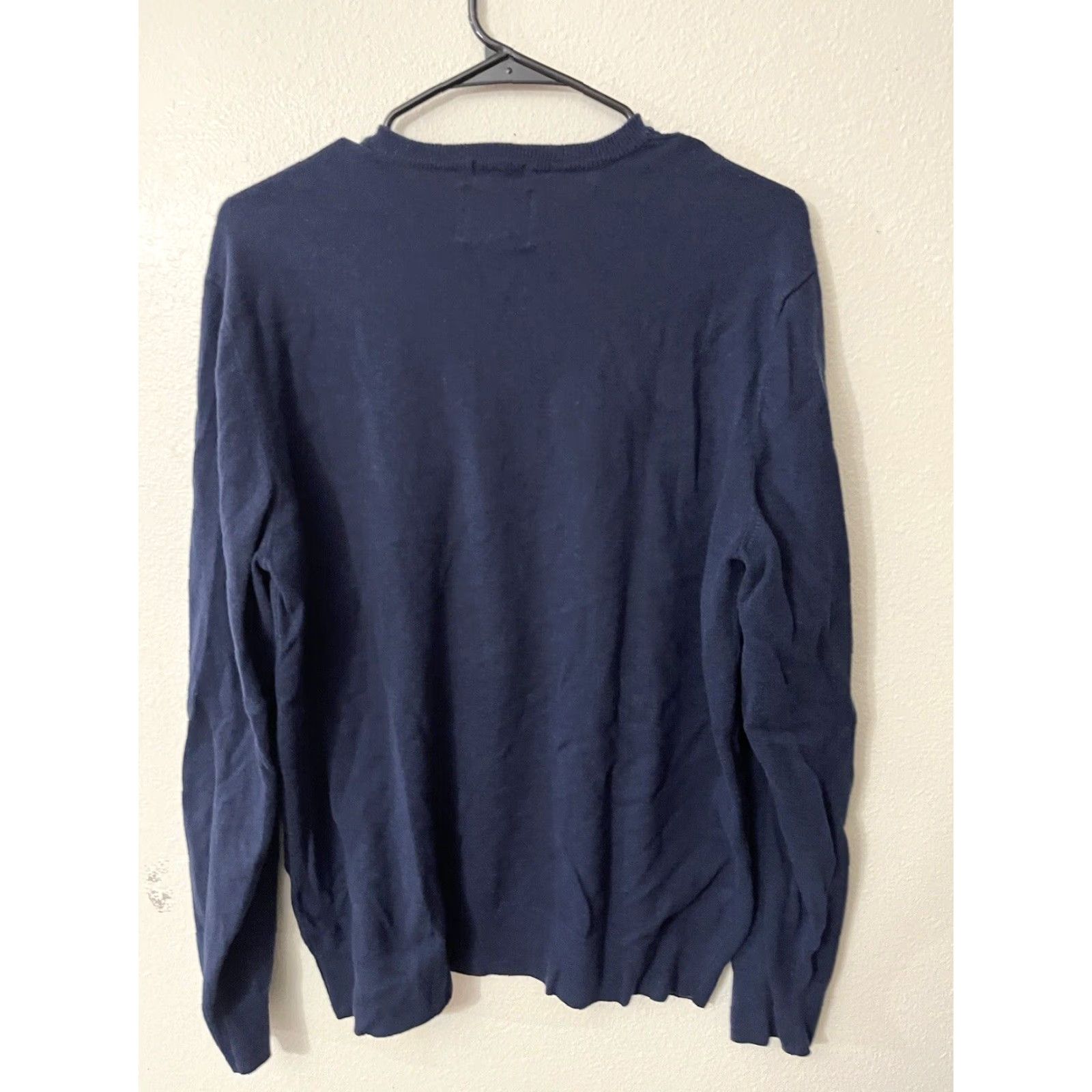 American Eagle Outfitters AMERICAN EAGLE Seriously Soft V-Neck Sweater Men's Medium Navy Blue Space Theme Size US M / EU 48-50 / 2 - 2 Thumbnail