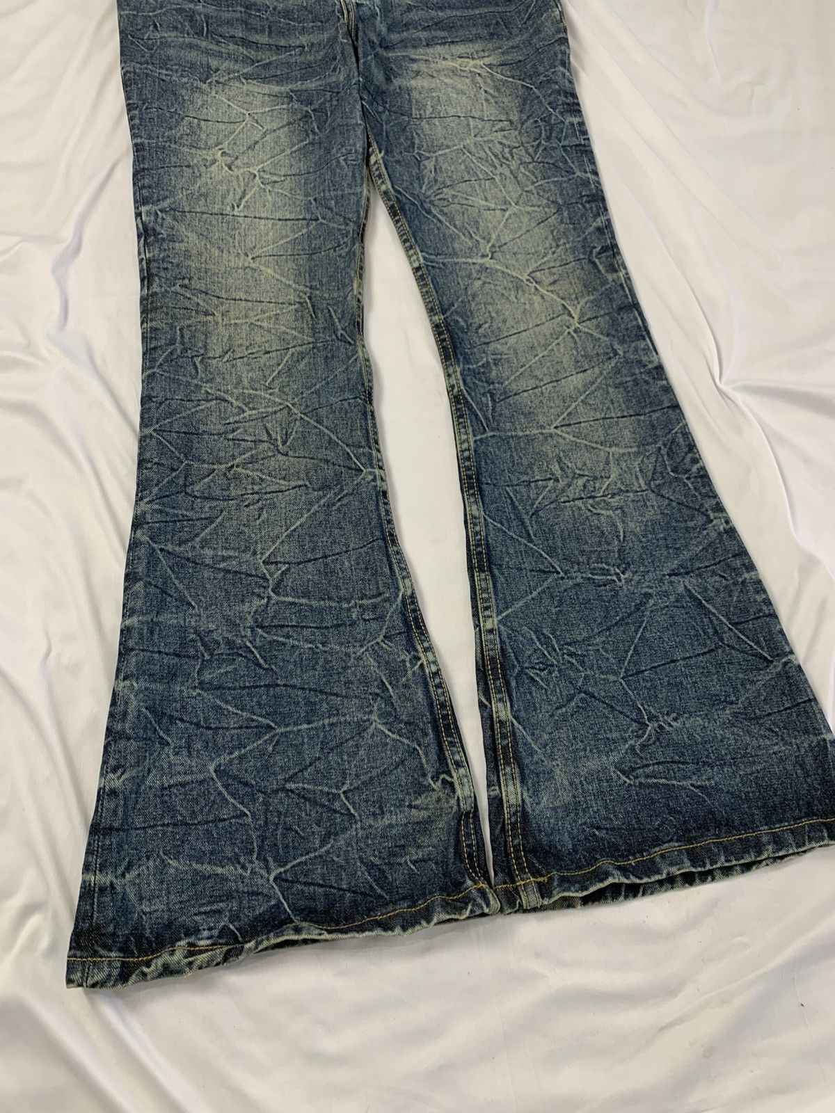 If Six Was Nine super flare mudwash jeans batter japanese style Size US 30 / EU 46 - 4 Thumbnail