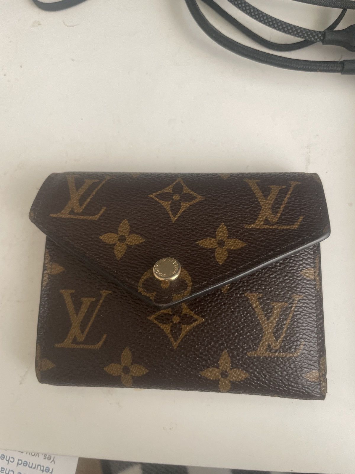 Louis Vuitton Louis Vuitton Wallet Size ONE SIZE - 1 Thumbnail