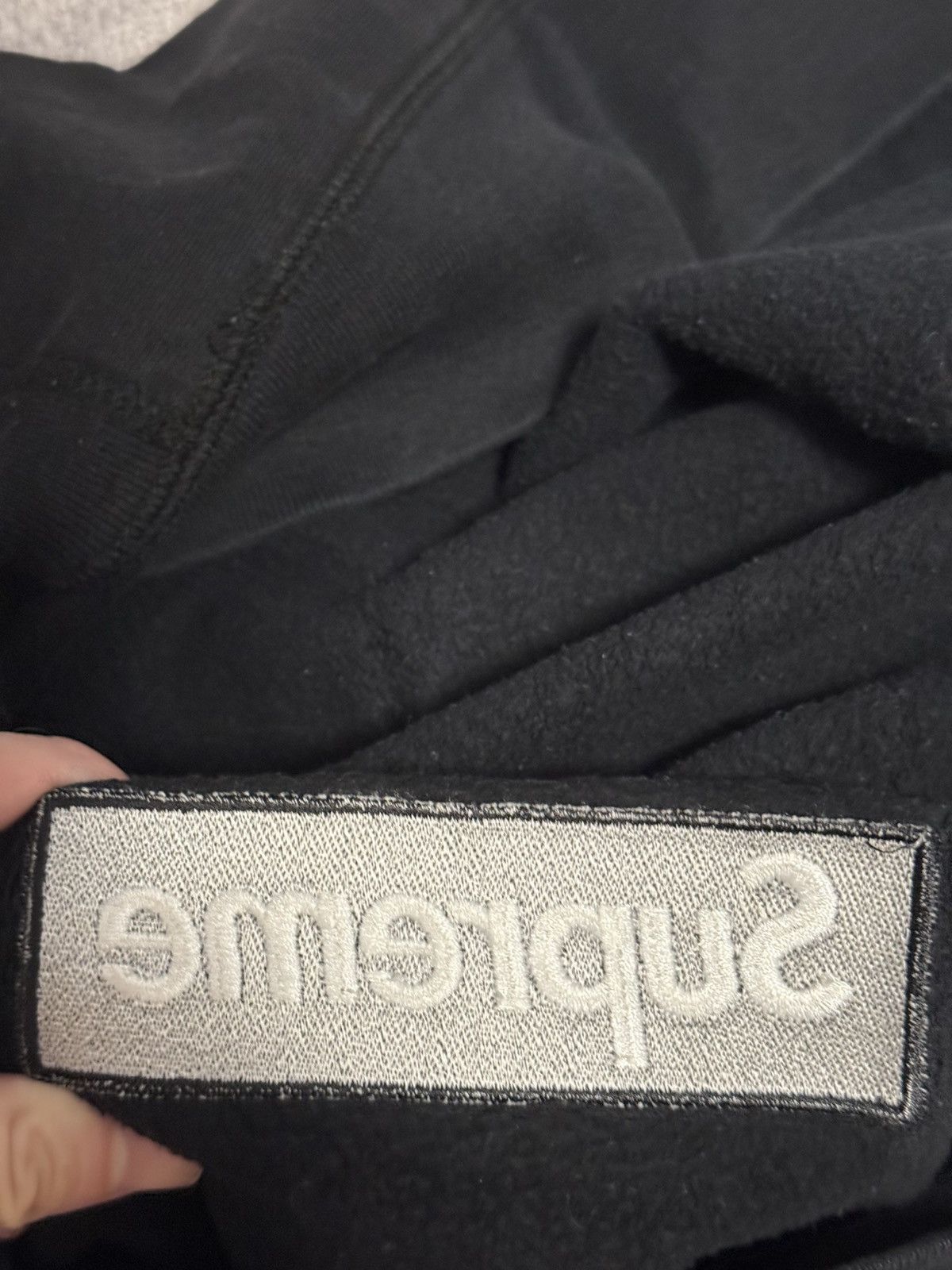 Supreme Supreme fw18 black on black box logo crewneck Size US XL / EU 56 / 4 - 5 Thumbnail