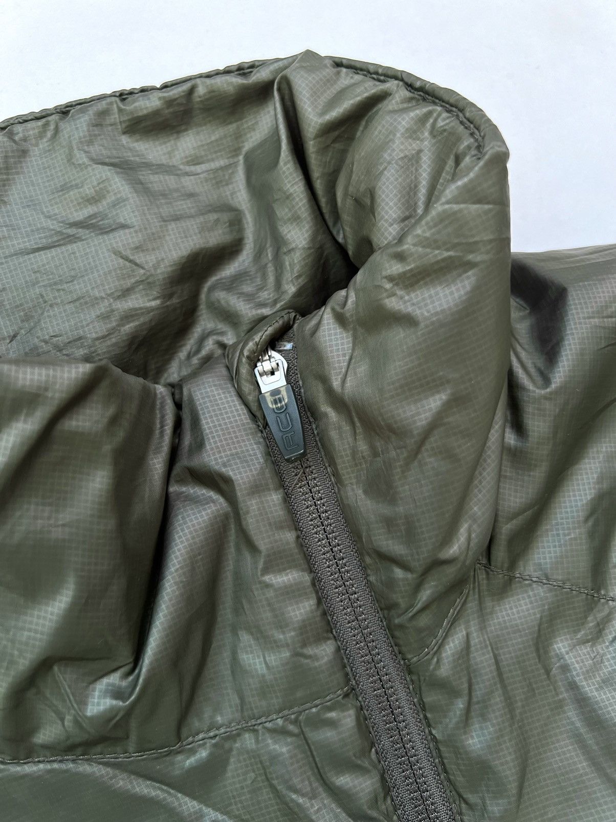 Nike ACG 🔥F/W08 Nike ACG Asymmetrical Zip Puffer Olive Jacket Size US L / EU 52-54 / 3 - 11 Thumbnail