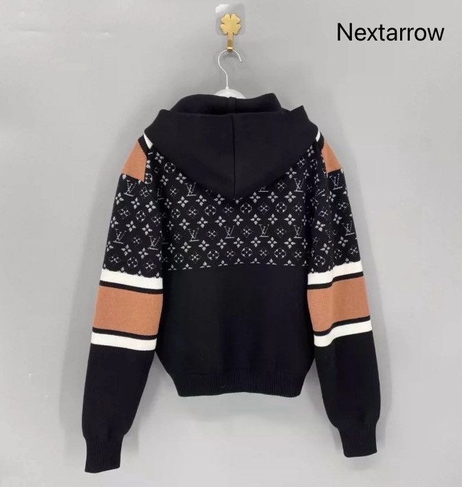 Louis Vuitton LOUIS VUITTON LV Quarterly New Sleeve Jacket 2412-Nextarrow Size US XS / EU 42 / 0 - 2 Thumbnail