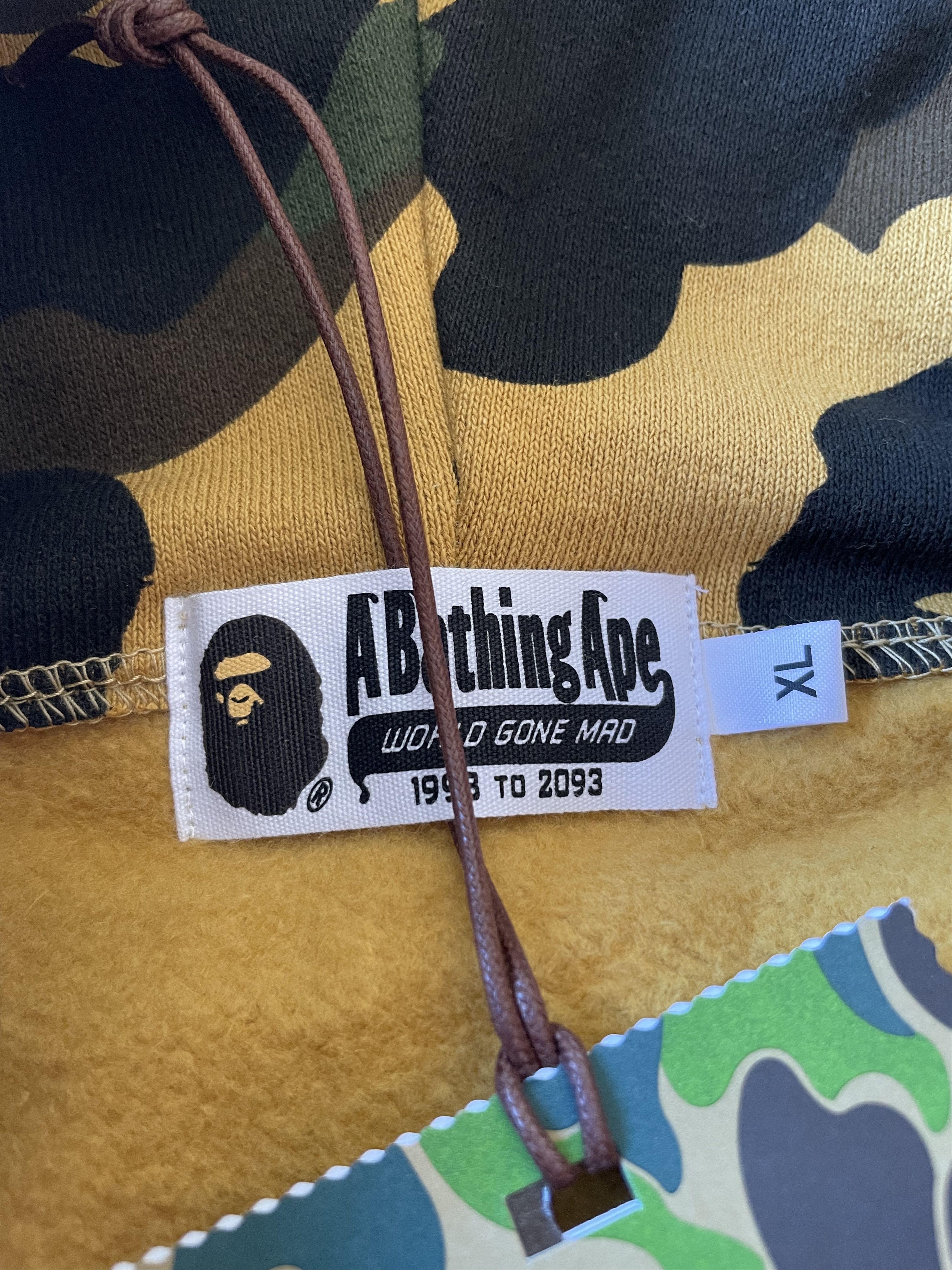 Bape 1ST CAMO SHARK FULL ZIP HOODIE (2022) Size US XL / EU 56 / 4 - 9 Thumbnail