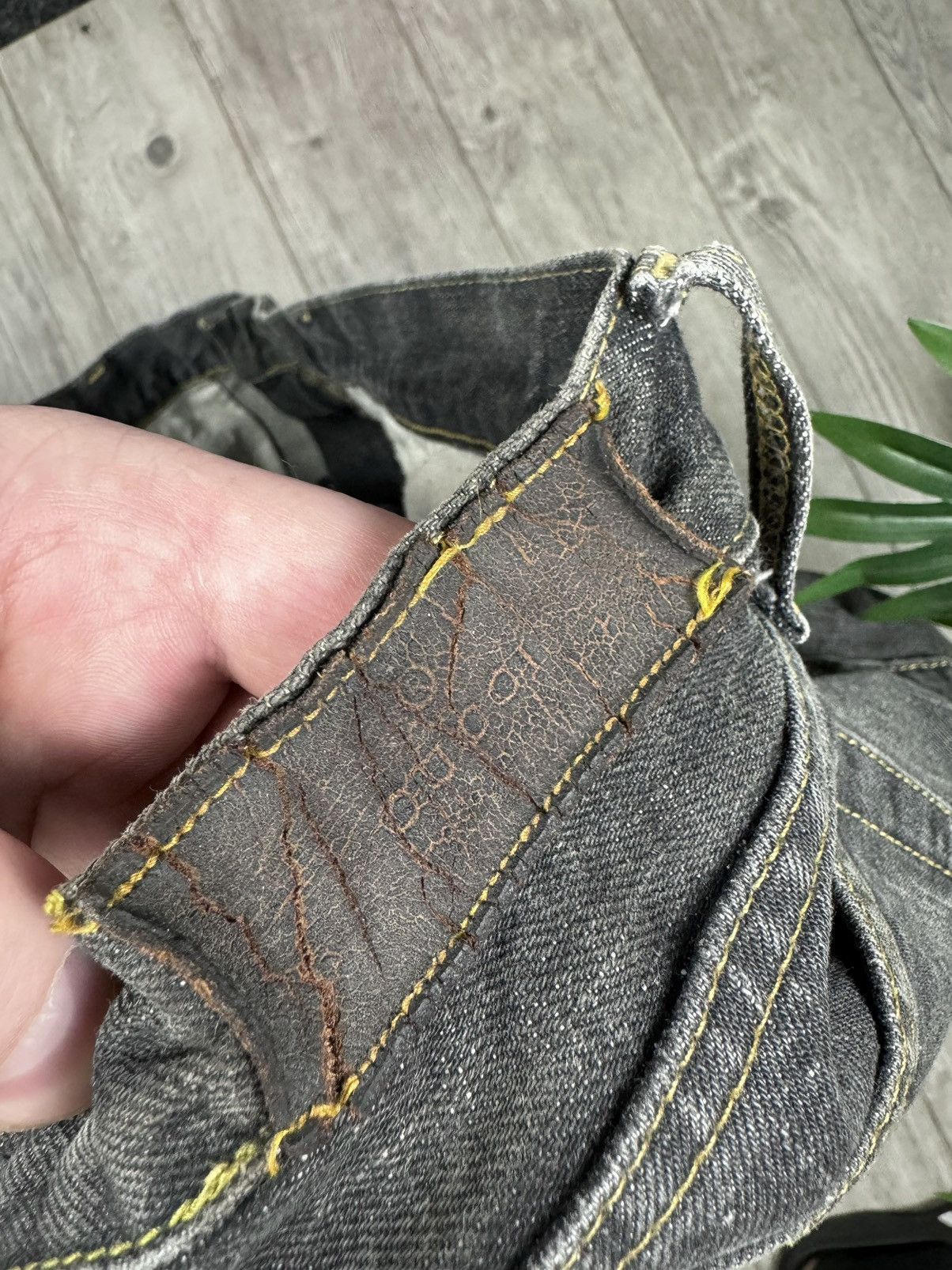 Designer GUCCI RARE VINTAGE JEANS 90S MADE IN ITALY 🇮🇹 Size US 34 / EU 50 - 18 Thumbnail
