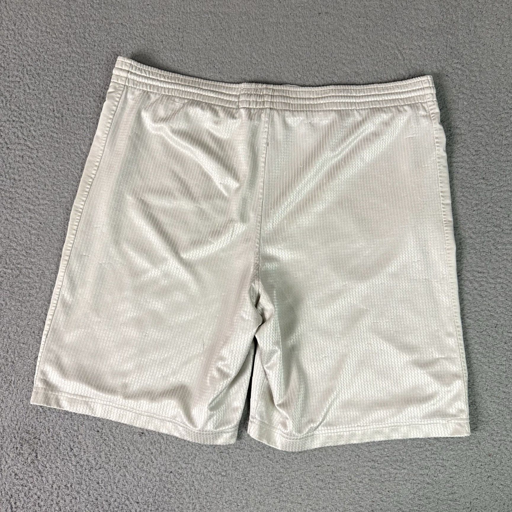 Nike Nike Basketball Shorts Mens Large White Baggy Shiny Silky Glanz Dazzle Y2K Retro Size US 33 - 3 Thumbnail