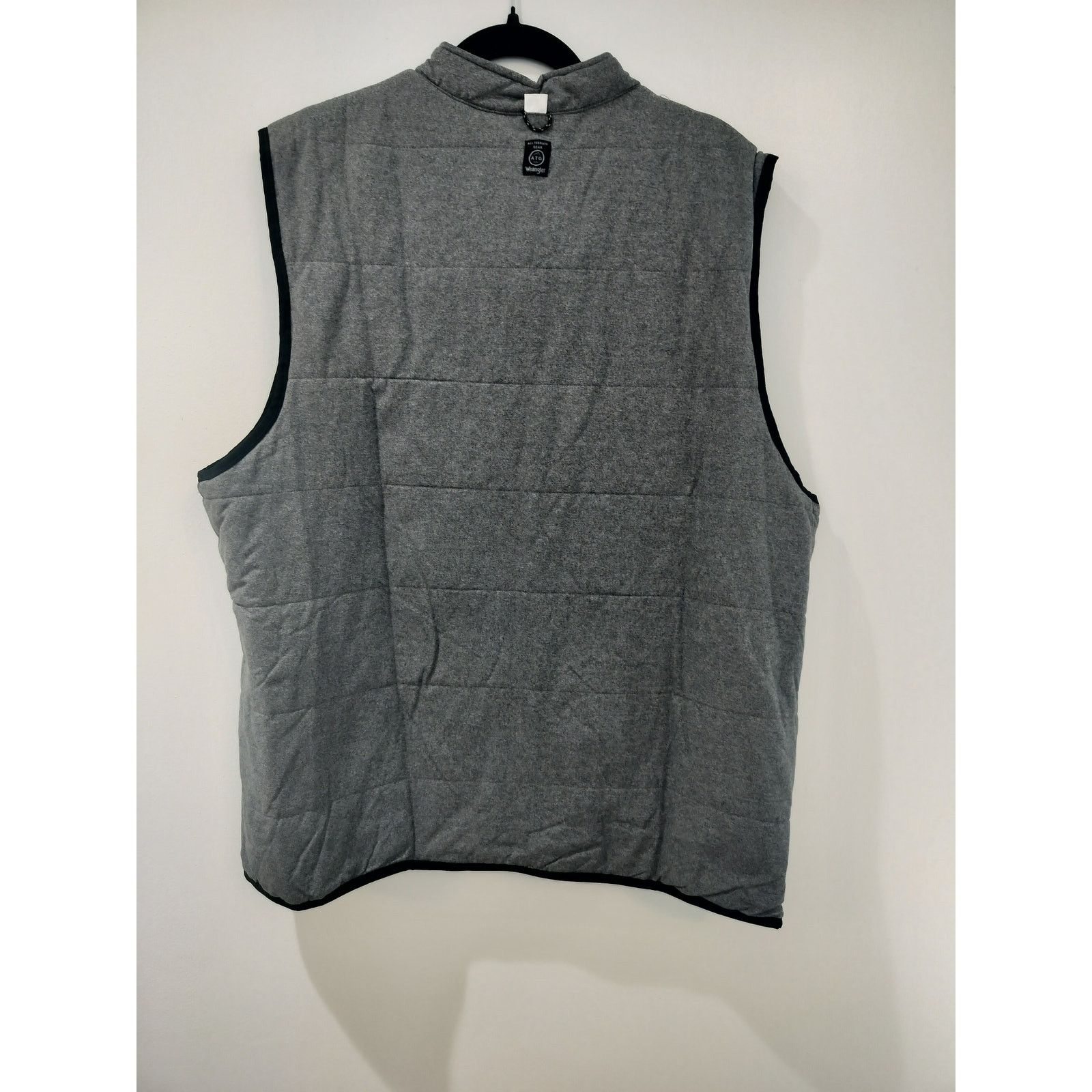 Wrangler Wrangler Men’s All Terrain Reversible Vest Size XLT Pockets Size US XL / EU 56 / 4 - 3 Thumbnail