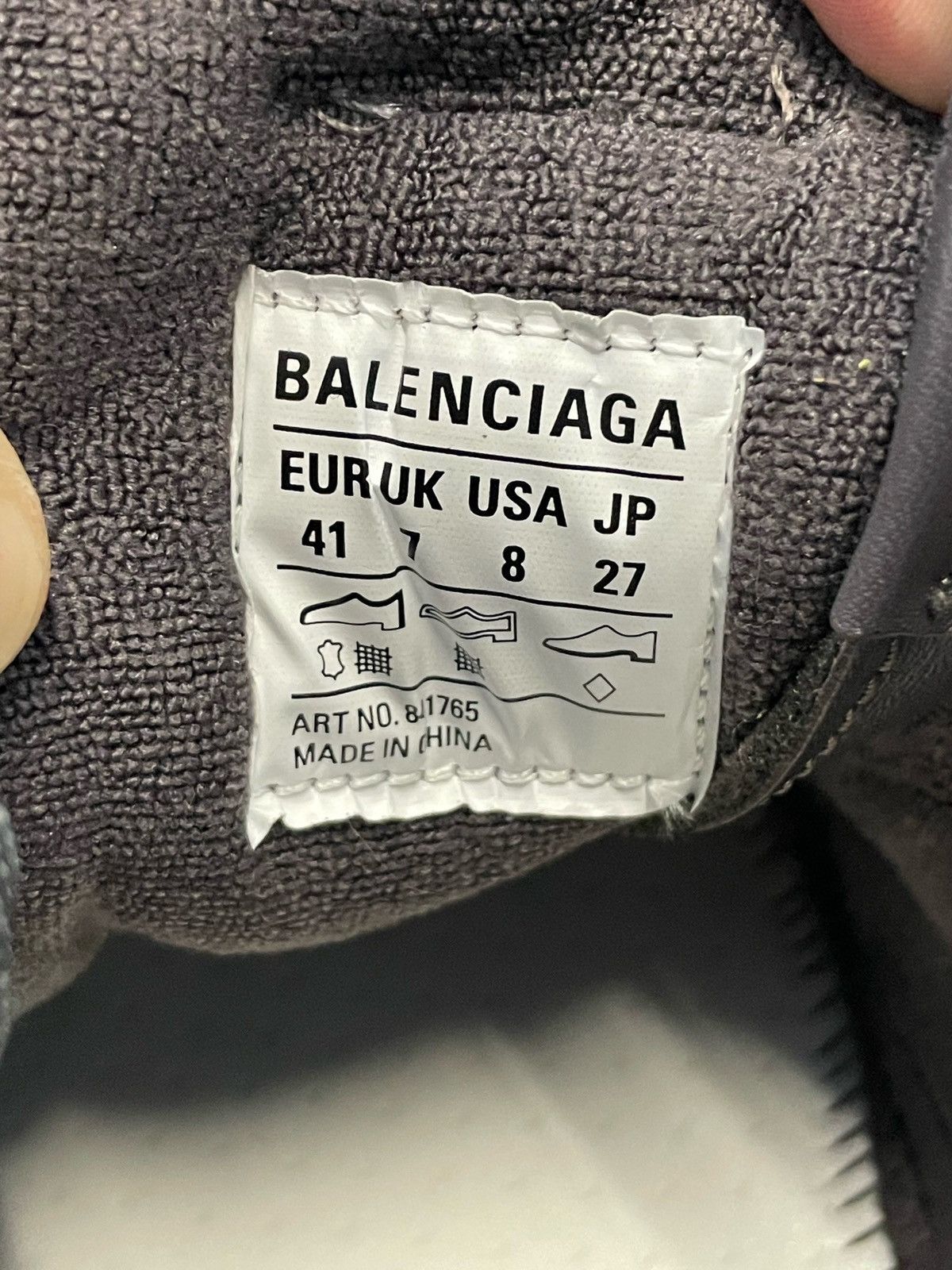Balenciaga Balenciaga Hamptons Worn-Out Low-Top Sneaker Size US 8 / EU 41 - 15 Thumbnail