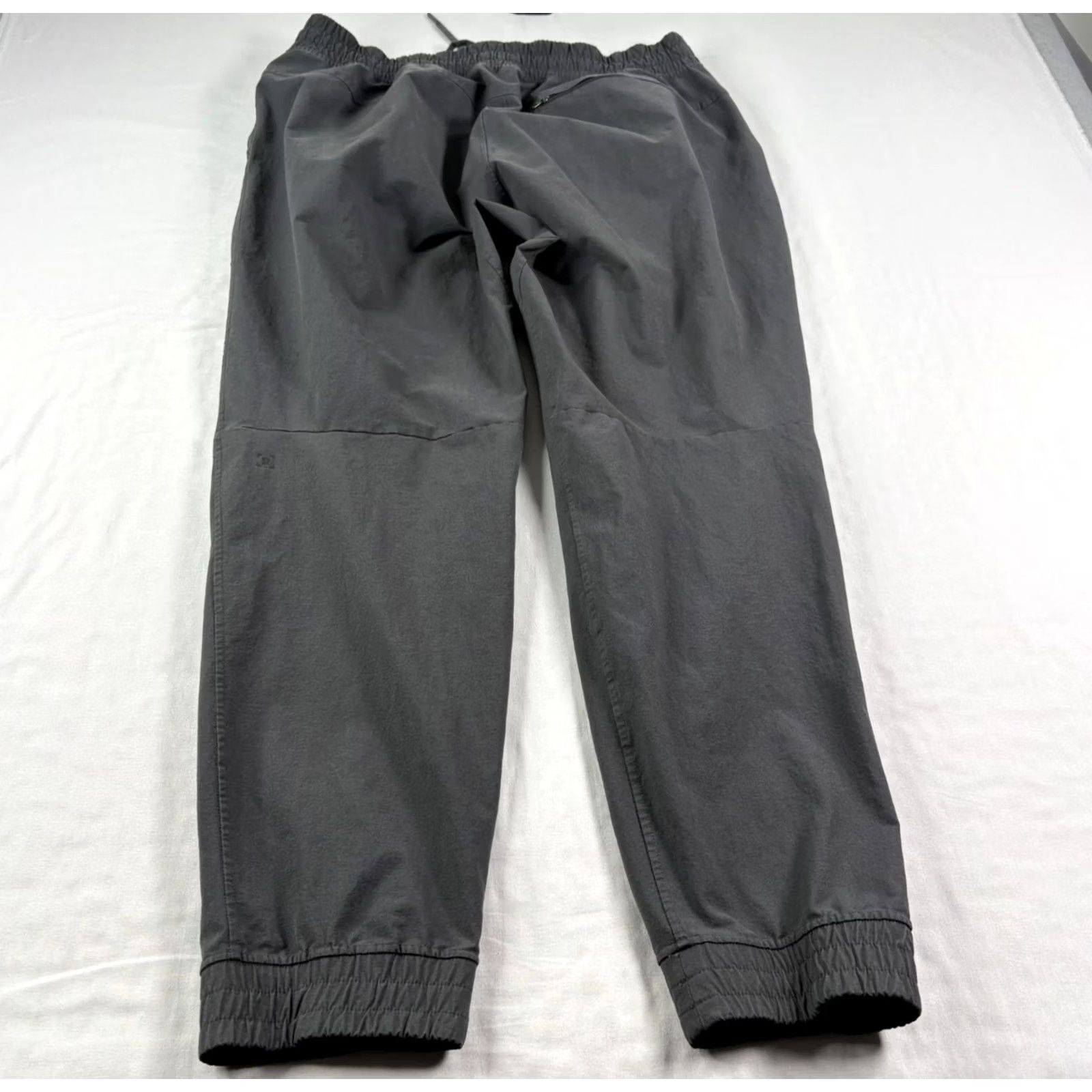 Lululemon Lululemon Pants Mens 2XL Gray ABC Jogger Tapered Athleisure Stretch Gym Lounge Size US 39 - 7 Thumbnail