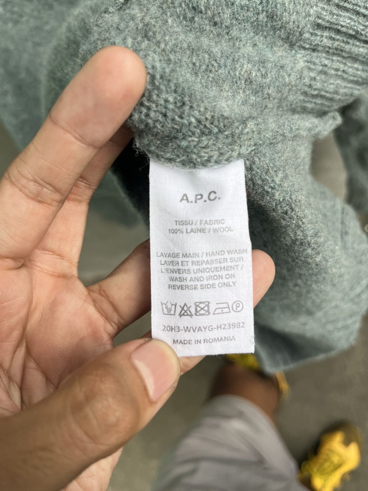 A.P.C. Wool Sweater Size US M / EU 48-50 / 2 - 7 Thumbnail