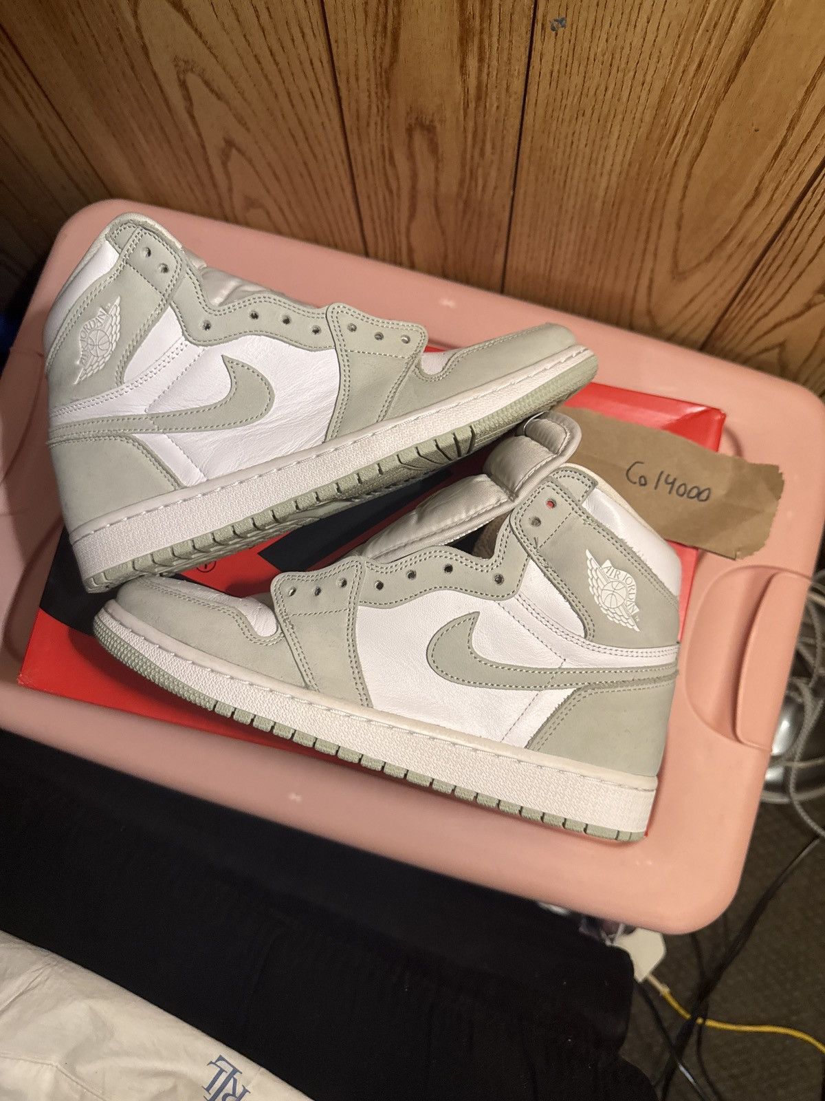 Jordan Brand Jordan 1 Seafoam (3 pairs laces) Size US 8.5 / EU 41-42 - 1 Thumbnail