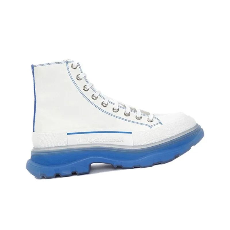 o1y0225 Ankle Boots in White