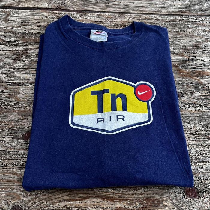 t shirt nike tn air