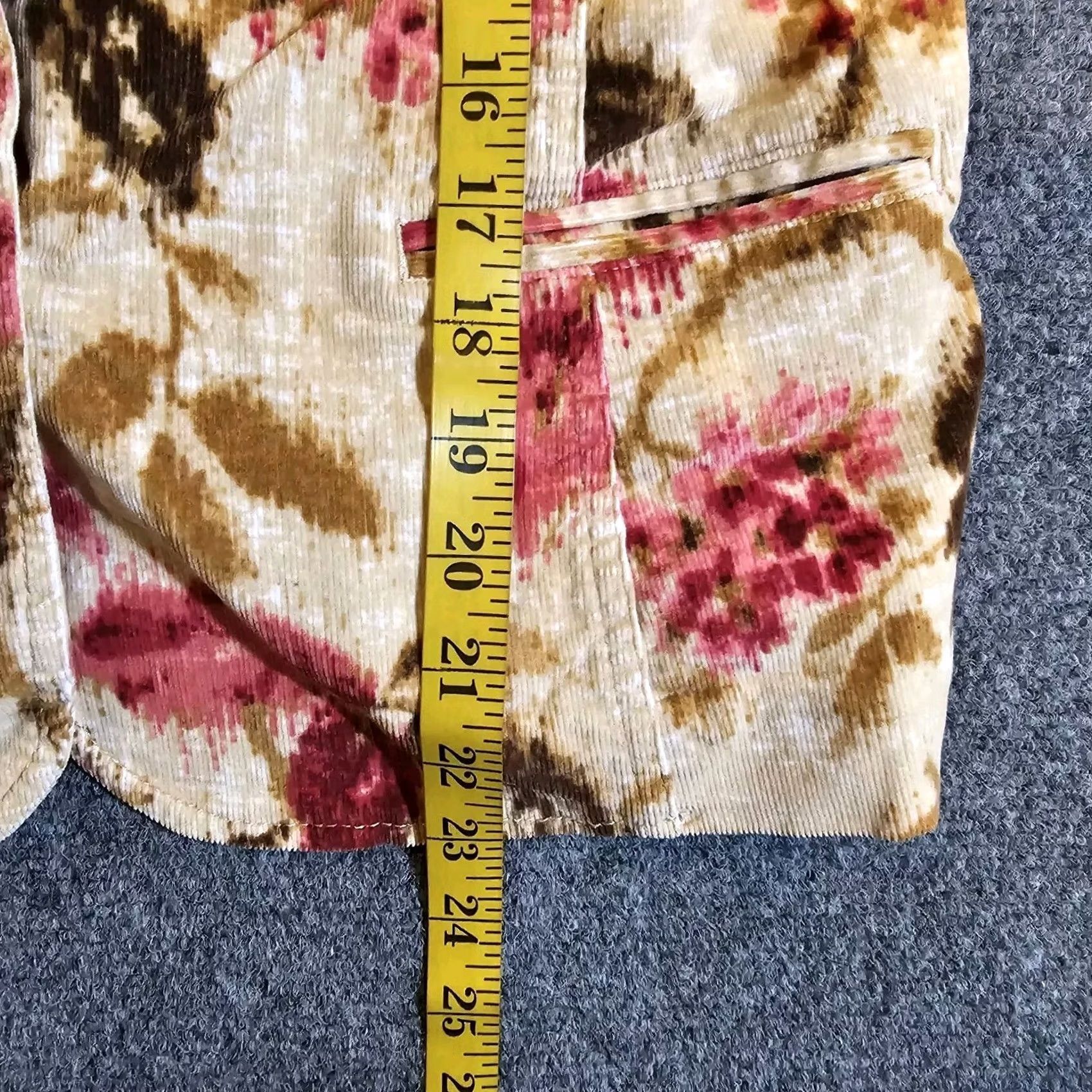 J. Jill VINTAGE J. Jill Blazer Women’s Small Beige Pink Floral Corduroy Snap Button 90s LTD Blazer Jacket Mens? Size S / US 4 / IT 40 - 6 Thumbnail