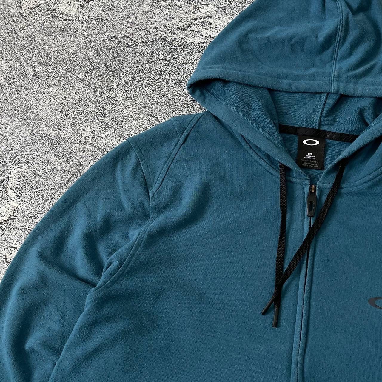 Oakley Vintage Blue Oakley Full Zip Mini Logo Graphic Print Grey Size US S / EU 44-46 / 1 - 12 Thumbnail