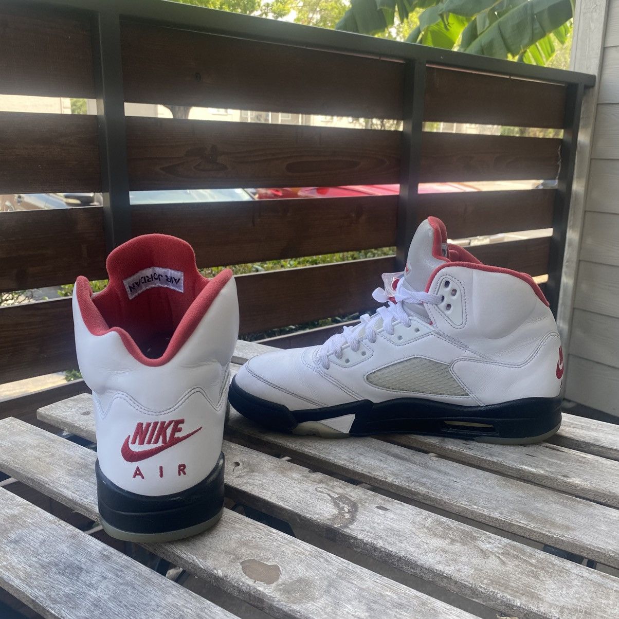Jordan Brand Jordan 5 Retro ‘Fire Red’ Silver Tongue 2020 Size US 11 / EU 44 - 10 Thumbnail