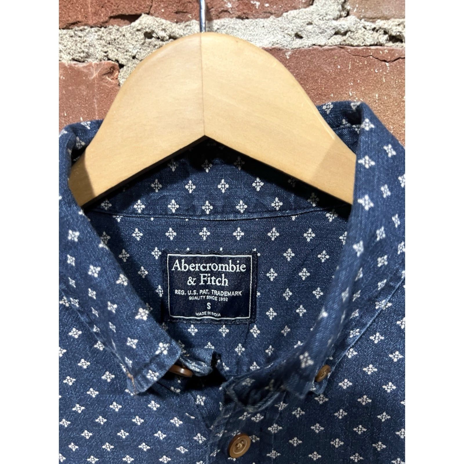 Abercrombie & Fitch Abercrombie & Fitch Mens Blue Long Sleeve Button-Up Dress Shirt Size Small Size 36R - 3 Thumbnail