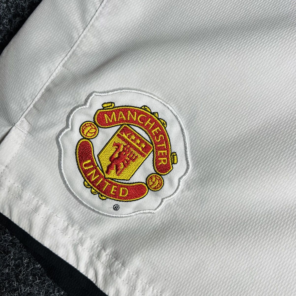 Nike × Vintage Manchester United shorts Nike football away 2007/2009 Size US 32 / EU 48 - 2 Thumbnail