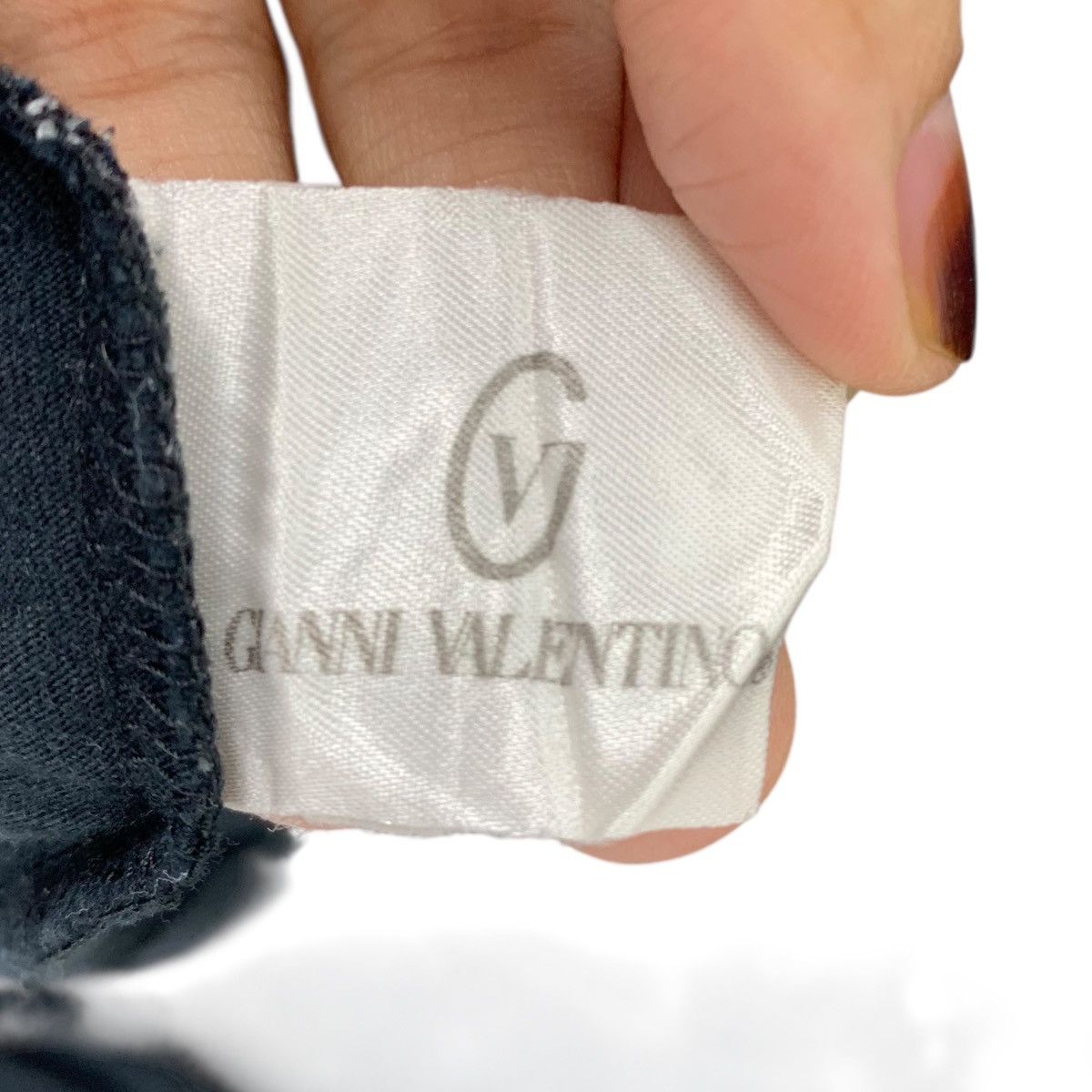 Gianni Valentino GIANNI VALENTINO Jeans Italy Casualwear Big Logo T-Shirt Size US L / EU 52-54 / 3 - 8 Thumbnail