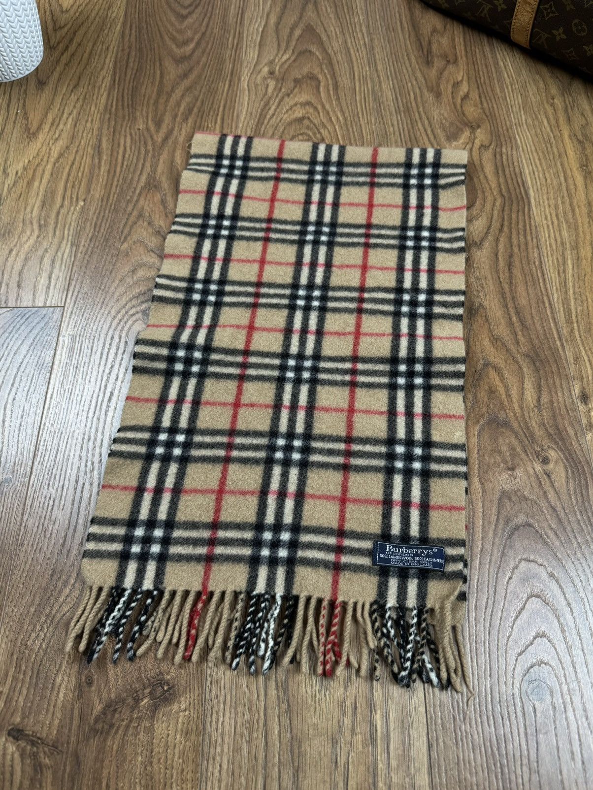 Burberry Vintage cashmere scarf Burberry’s 90s original luxury item Size ONE SIZE - 1 Thumbnail