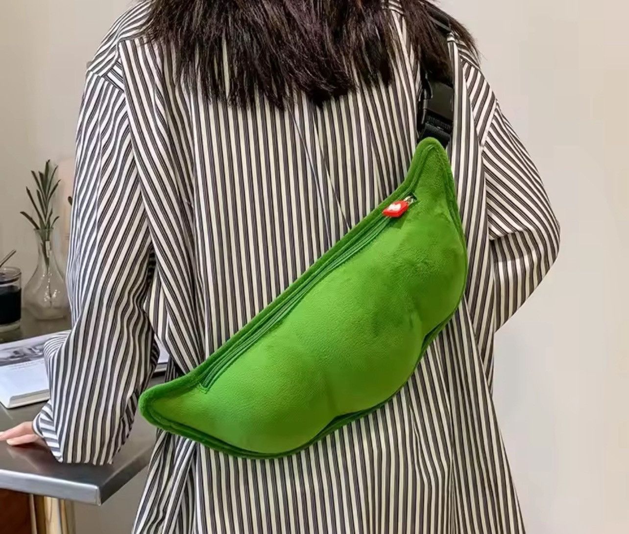 Vintage Bag Plush Pea Shoulder Bag Size ONE SIZE - 3 Thumbnail
